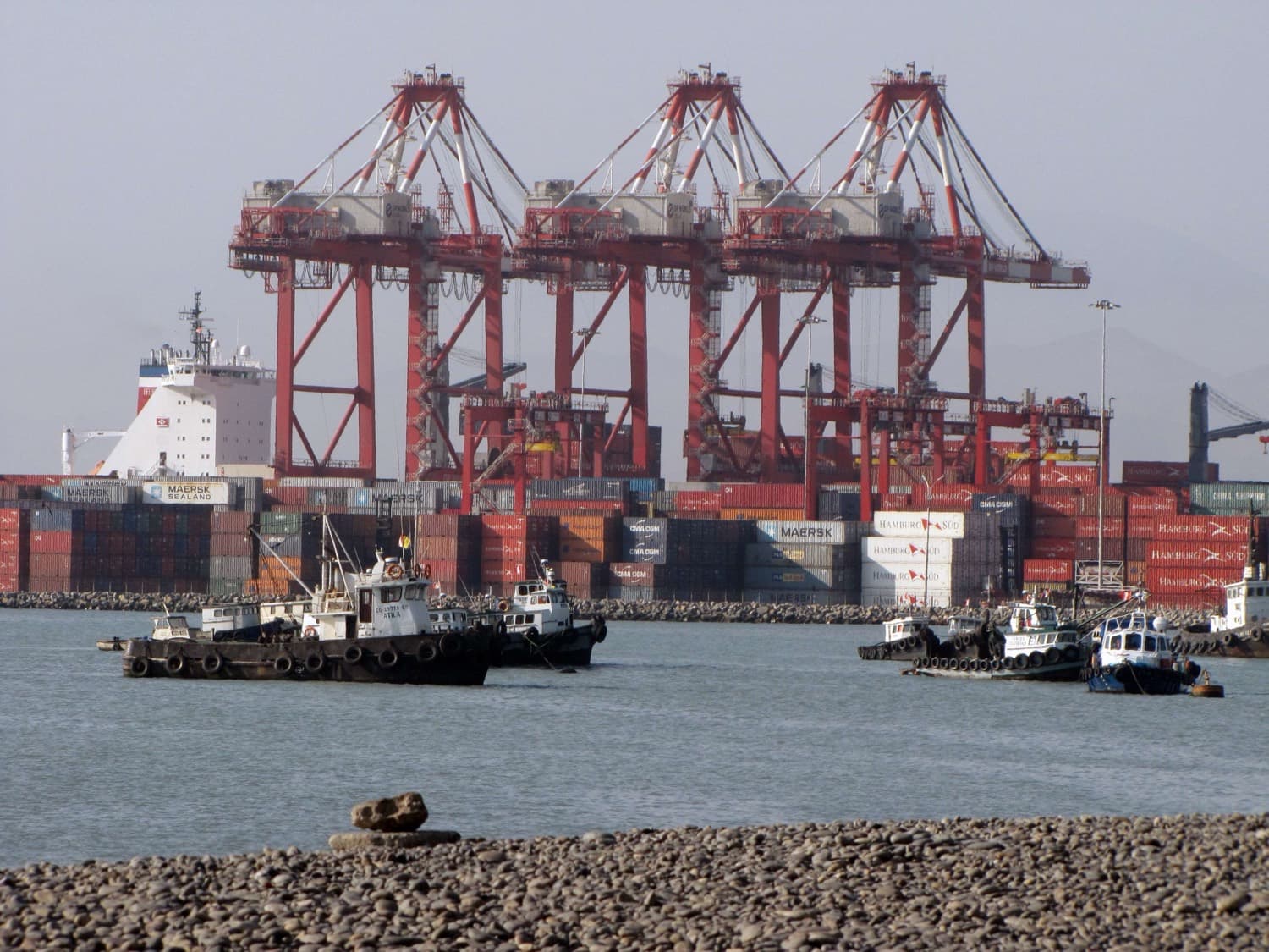 Importación y abastecimiento
